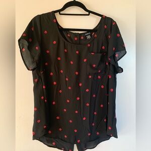 EUC - Super Fun TORRID black with red ladybugs button back front pocket size 0